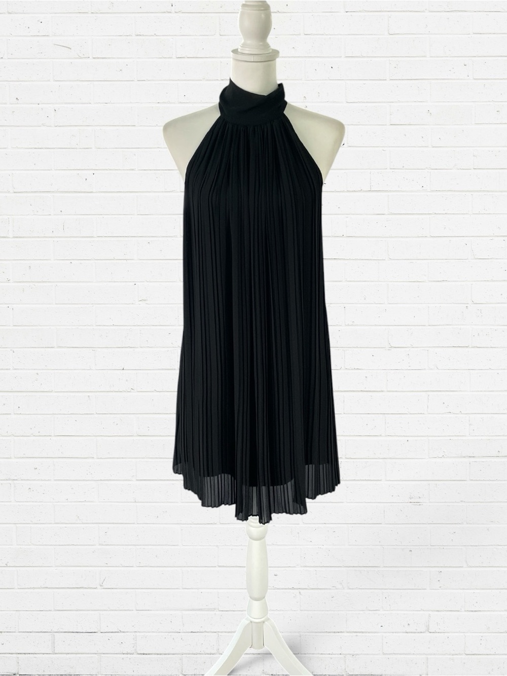 Naked Zebra Black Pleated Halter Shift Dress Size S Quiet Luxury Chic, Cocktail